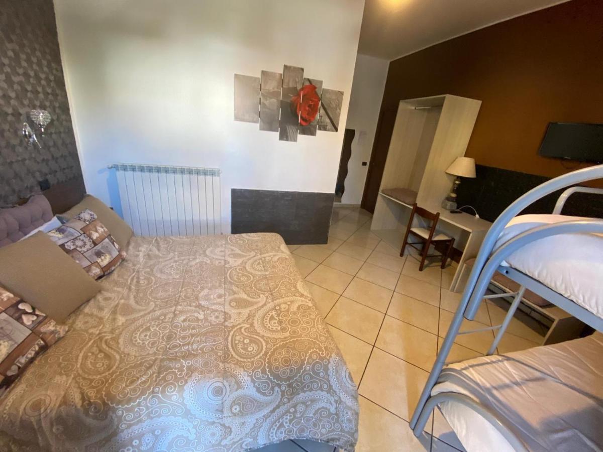 Villa Nancy Rooms Cimitile-Nola Екстер'єр фото