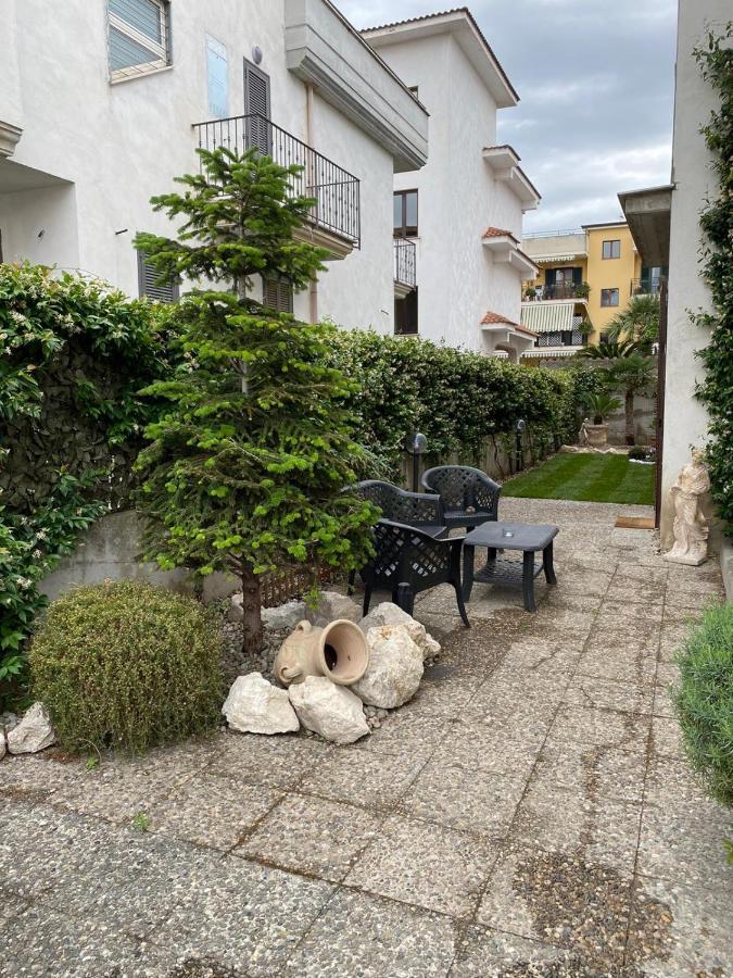 Villa Nancy Rooms Cimitile-Nola Екстер'єр фото