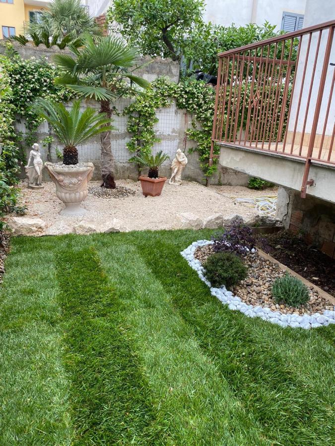 Villa Nancy Rooms Cimitile-Nola Екстер'єр фото